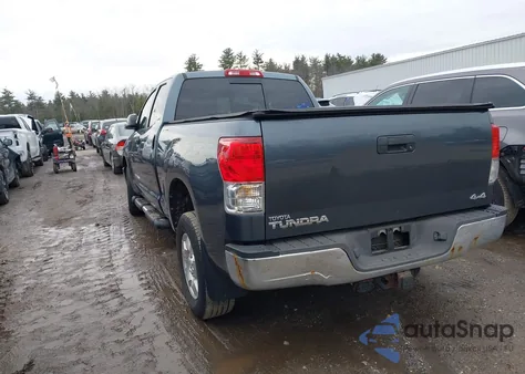 2010 Toyota Tundra Grade 4.6L V8 z USA, uszkodzony, nr VIN 5TFUM5F13AX004345
